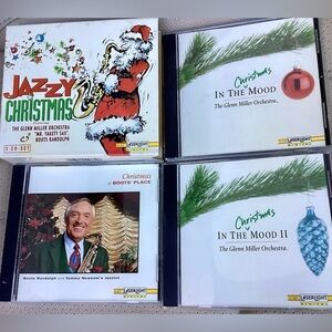 New❣️ 3 Jazzy Christmas CD’s